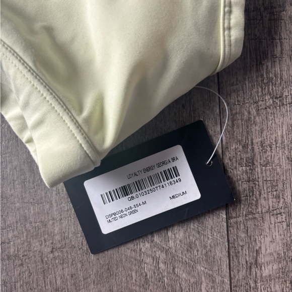 Darc Sport Light Cream Sports Bra - Picture 2 of 3